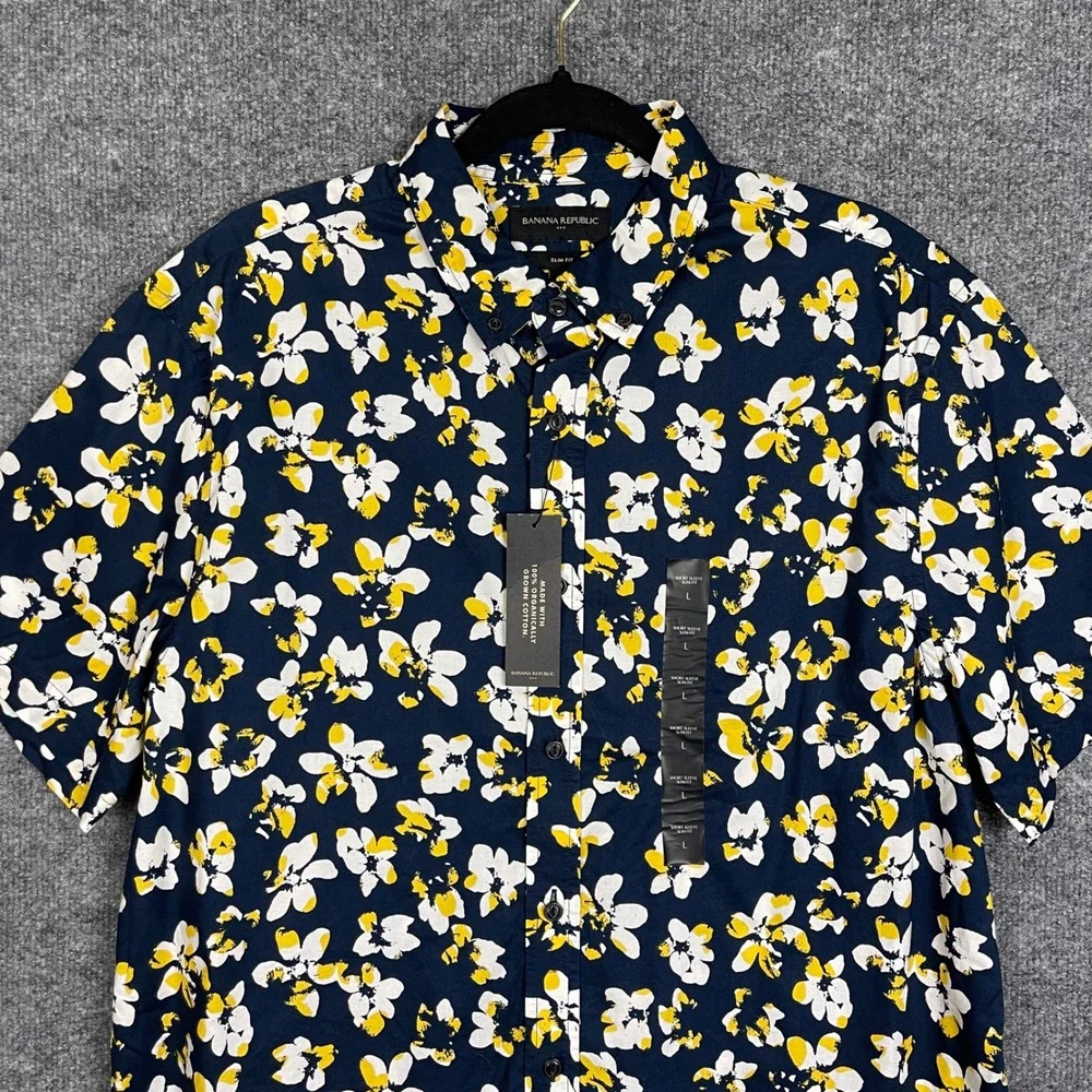 Banana Republic item comes
